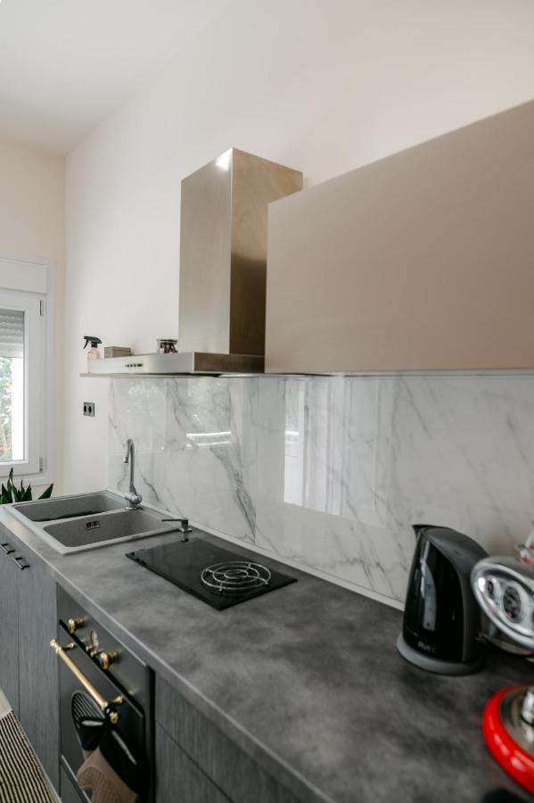 Zen Sea Apartment อเล็กซานโดรโพลิส ภายนอก รูปภาพ